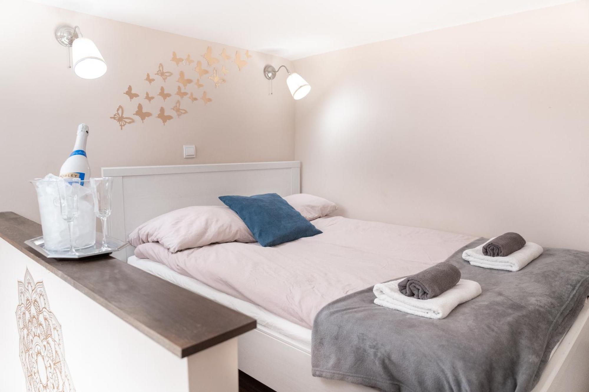 Bakats Square Premium Apartment With Ac Budapest Extérieur photo