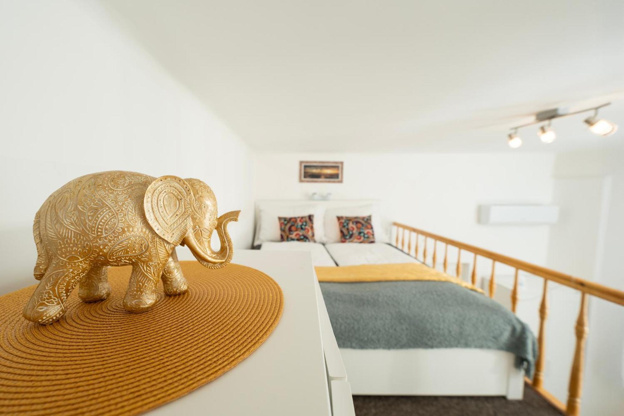 Bakats Square Premium Apartment With Ac Budapest Extérieur photo